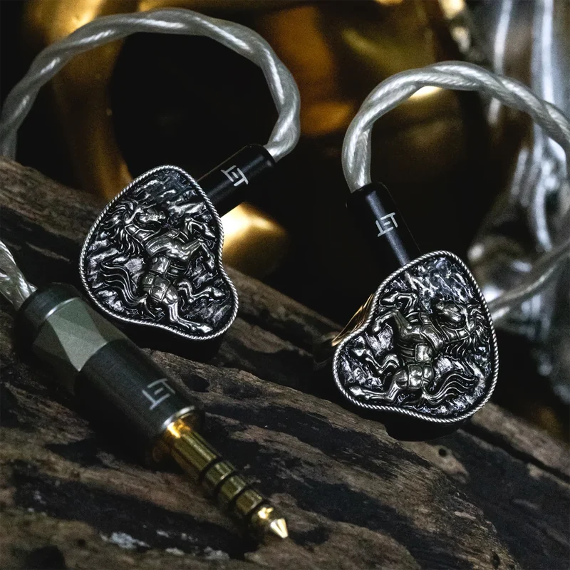 FlipEars Arion | Quadbrid Universal IEMs