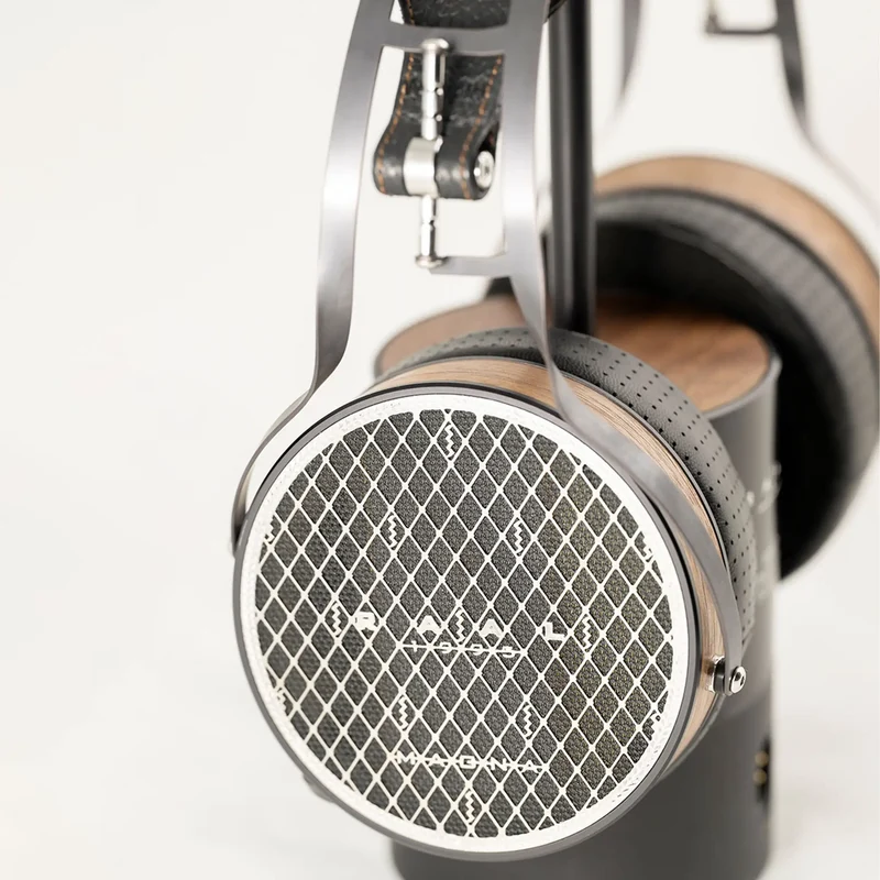 RAAL 1995 Magna | Open-Back Dual-Ribbon Headphones