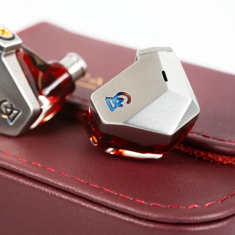 Campfire Grand Luna | Planar and BA Universal IEMs