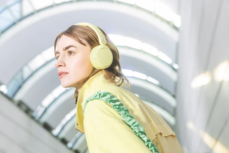 Sony Wireless headphones - Yellow