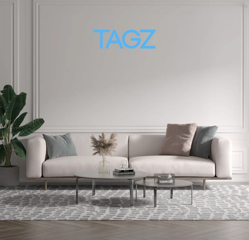 Custom text: TAGZ
