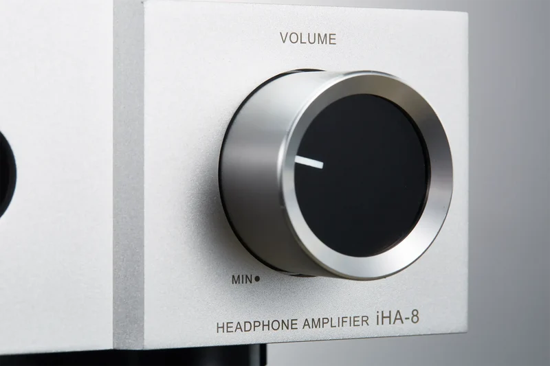 Cayin iHA-8 | Desktop Headphone Amplifier
