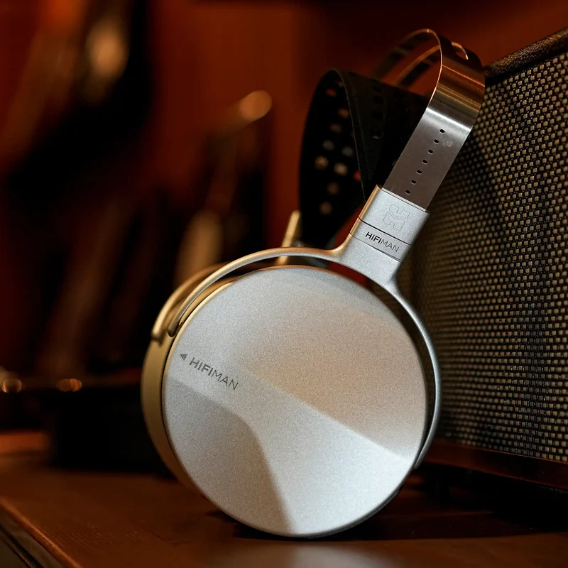 HiFiMAN ISVARNA | Planar Magnetic Closed-Back Headphones