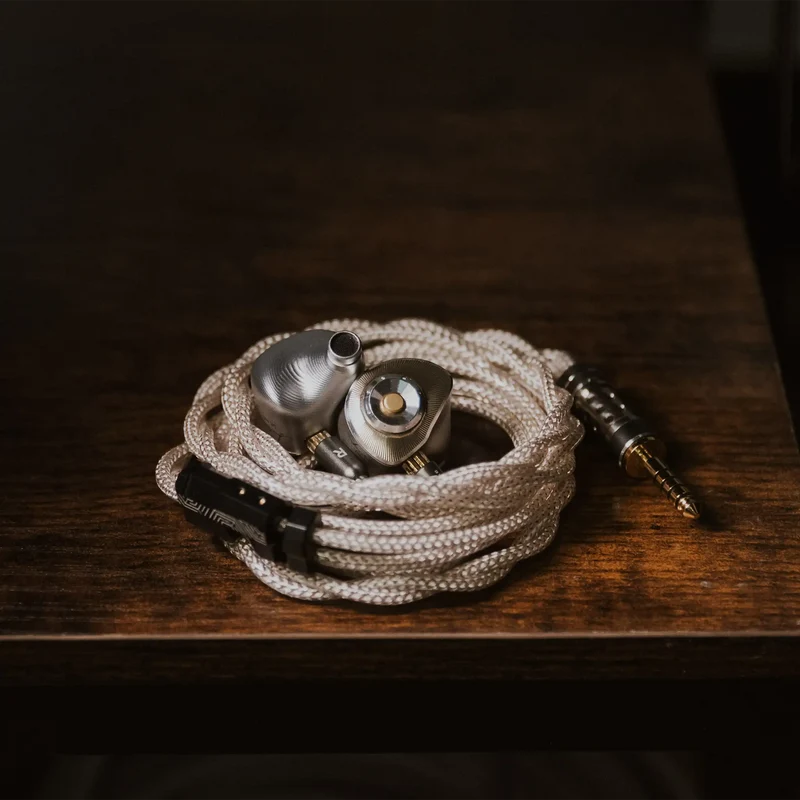 Ice Lab Spectrumica | 8-Driver Quadbrid Universal IEMs