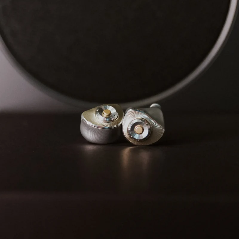 Ice Lab Spectrumica | 8-Driver Quadbrid Universal IEMs