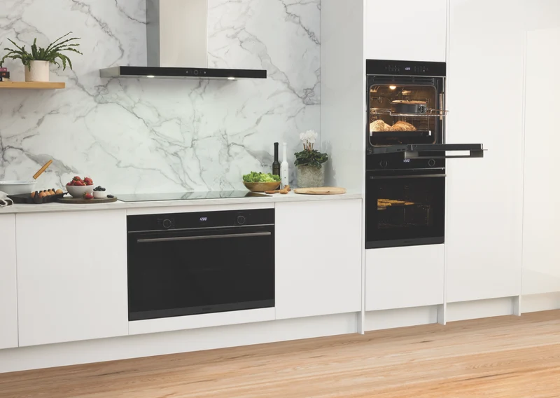Technika 60cm 17 Function Pyrolytic Oven with Steam Bake, Air Fry & Pizza Pro