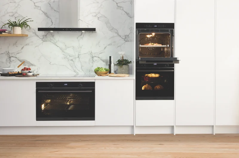Technika 60cm 17 Function Pyrolytic Oven with Steam Bake, Air Fry & Pizza Pro
