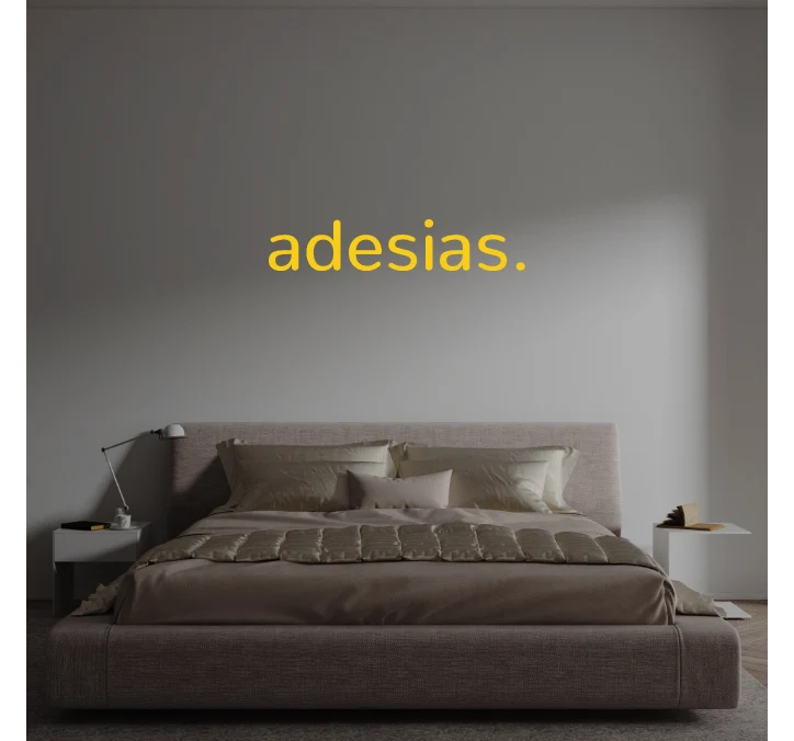 Custom text: adesias.