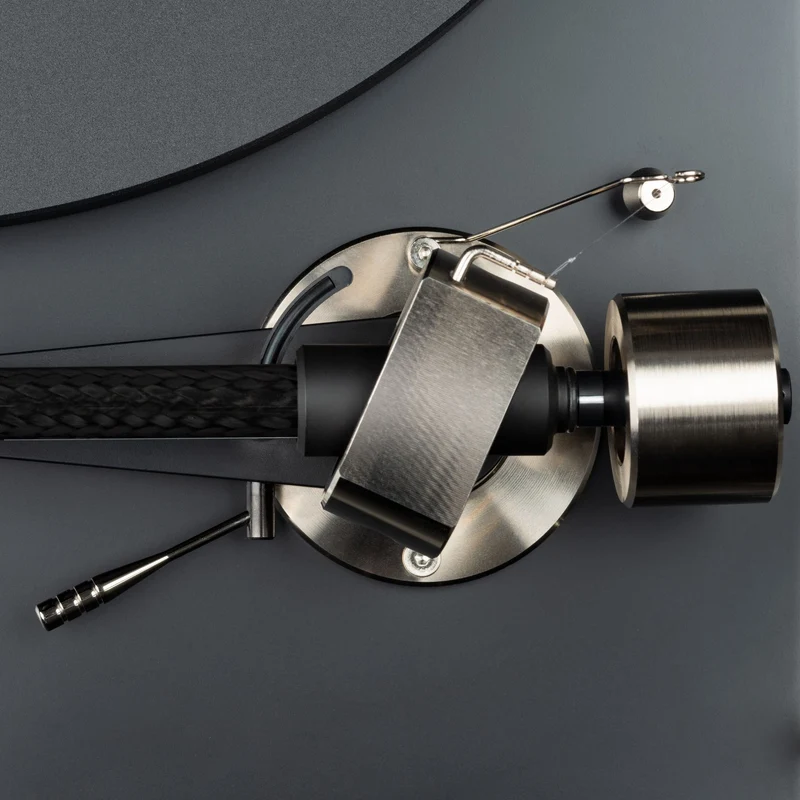 Pro-Ject Debut PRO B | Balanced Audiophile Turntable