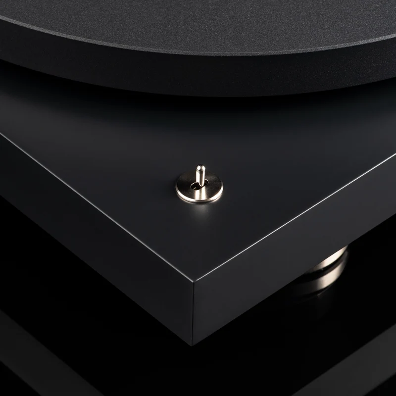 Pro-Ject Debut PRO B | Balanced Audiophile Turntable