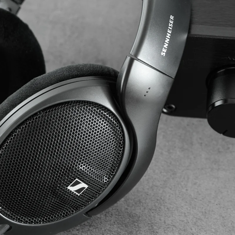 Sennheiser HD 560 S | Open-Back Dynamic Headphones