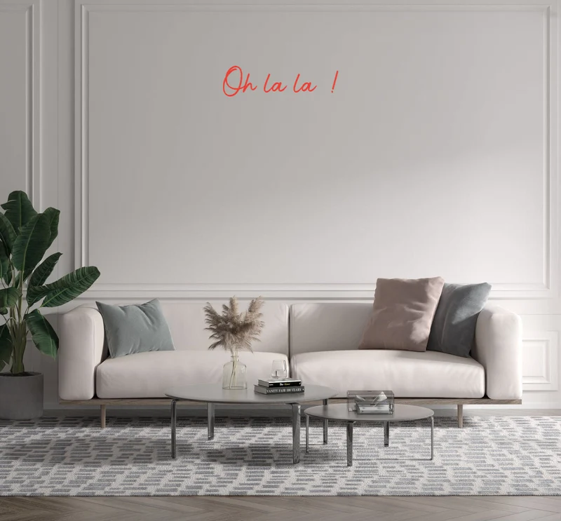 Custom text: Oh la la !