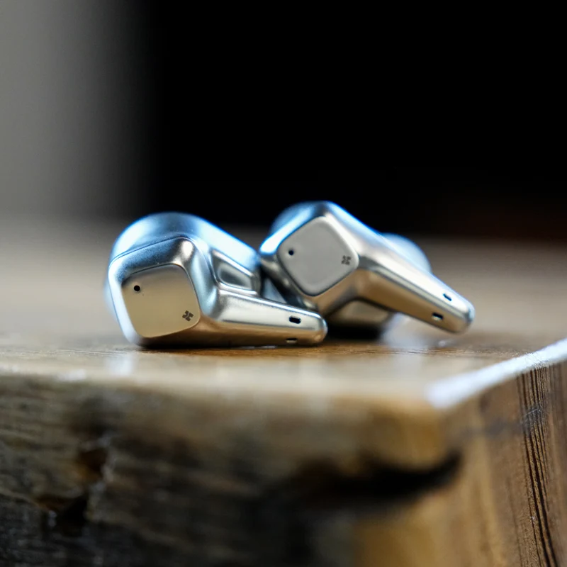 HIFIMAN Svanar Wireless | True Wireless HiFi Earphones