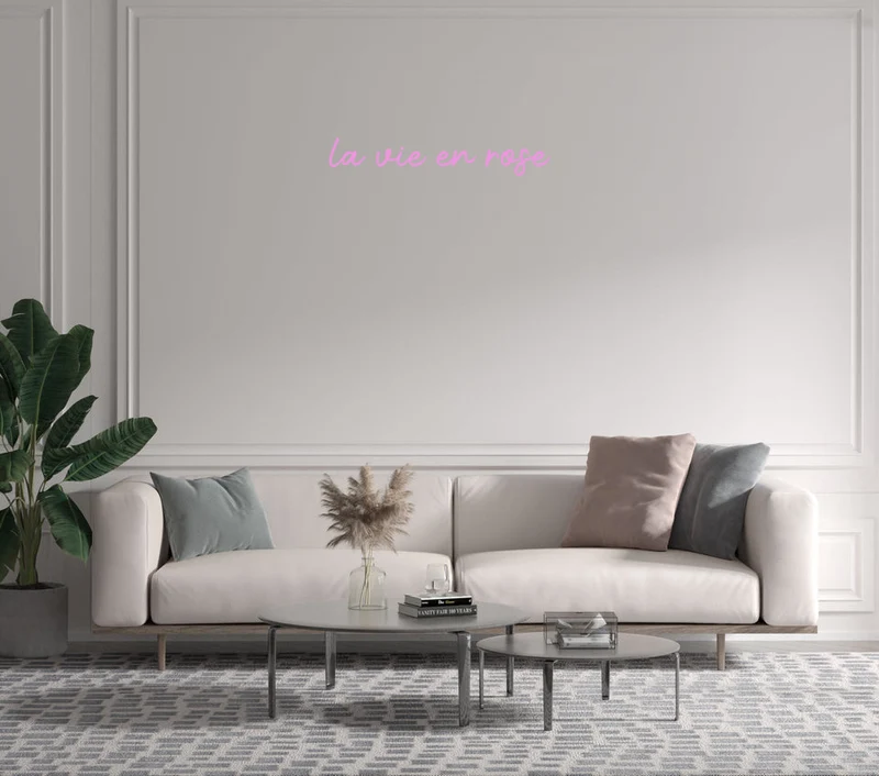 Custom text: la vie en rose