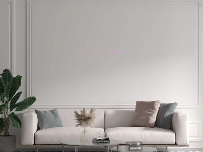 Custom text: La vie en rose