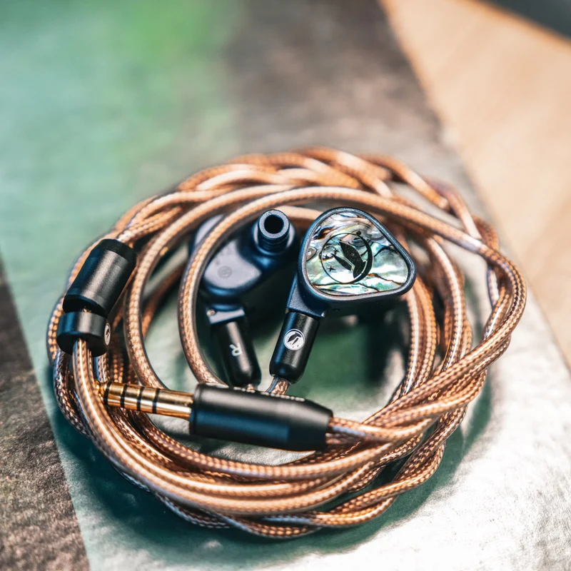 FiR Audio Electron 12 | Electro-Dynamic Universal IEMs