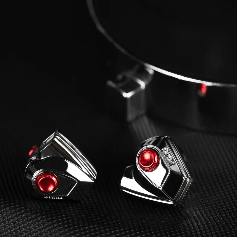 DUNU Titan S2 | Universal Dynamic IEMs