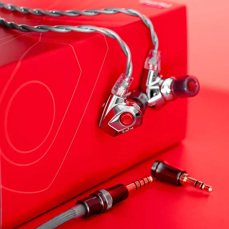 DUNU Titan S2 | Universal Dynamic IEMs