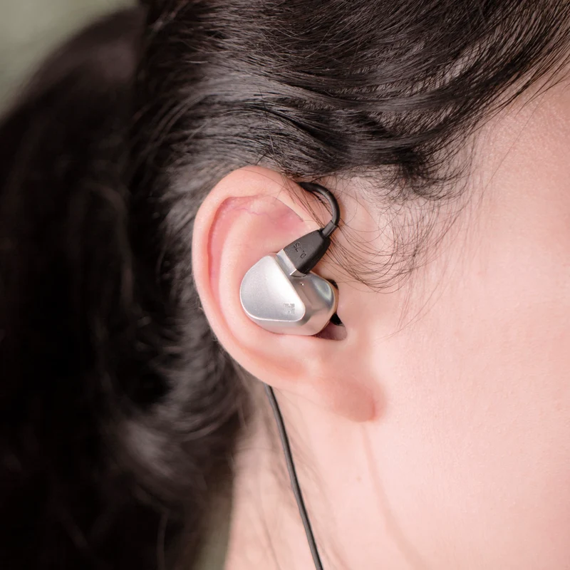 HiFiMAN Svanar | Flagship Dynamic Universal IEMs