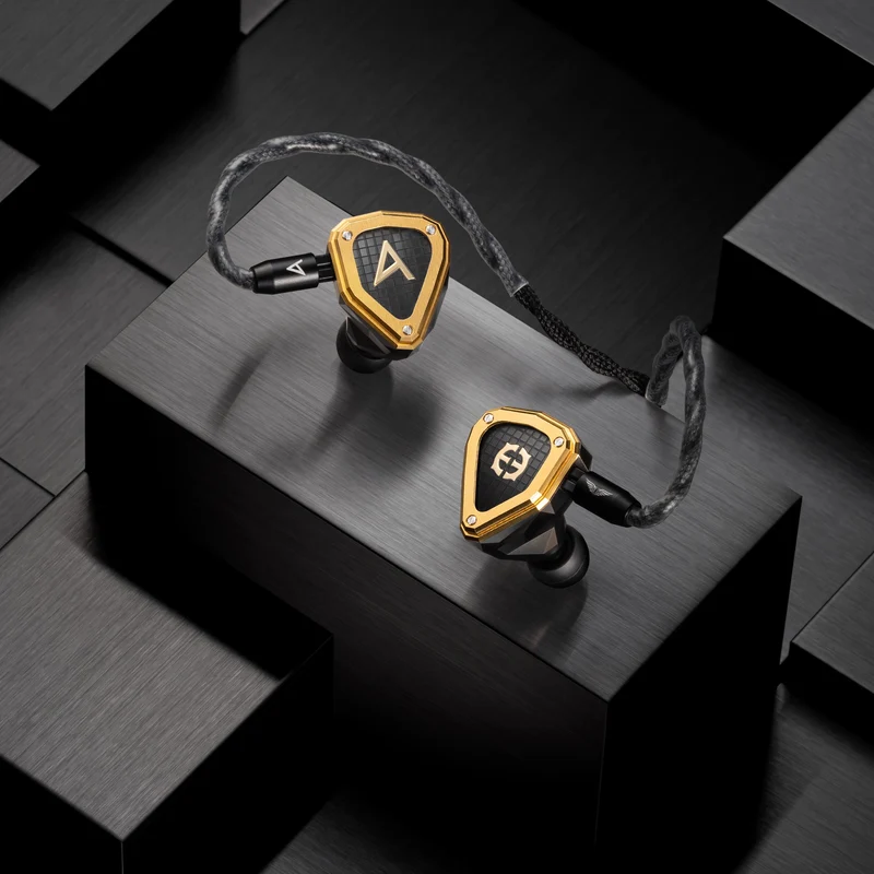Astell&Kern x Empire Ears Novus | Flagship 13-Driver Quadbrid IEMs