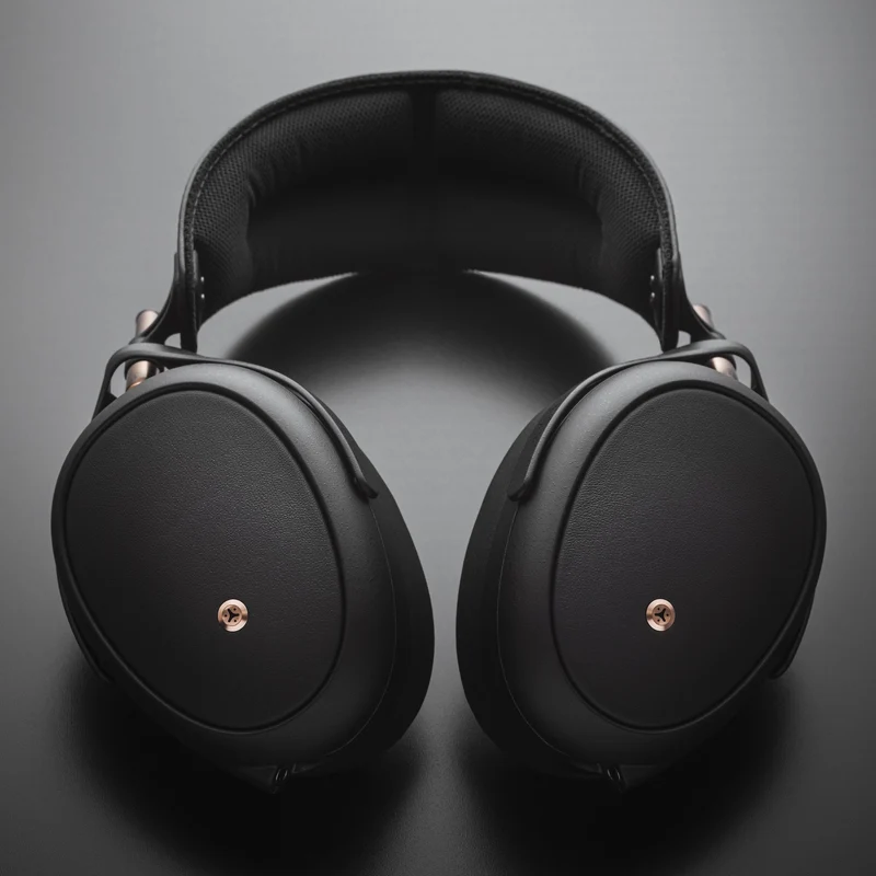 Meze Liric | Closed-Back Isodynamic Hybrid Planar Headphones