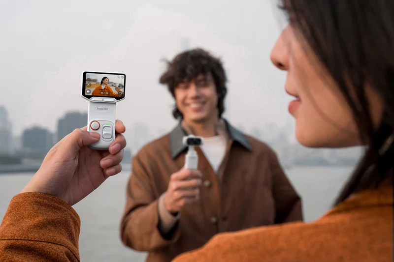 Insta360 Luna Ultra Standard Bundle - Stellar White