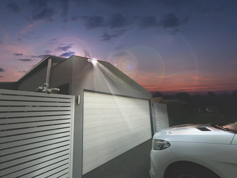 Uniden SoloX 2K Outdoor Bullet Solar Security Spotlight Camera