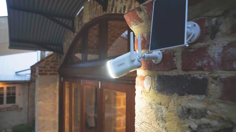 Uniden SoloX 2K Outdoor Bullet Solar Security Spotlight Camera