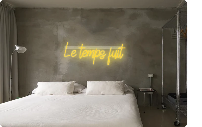 Custom order: Le temps fuit
