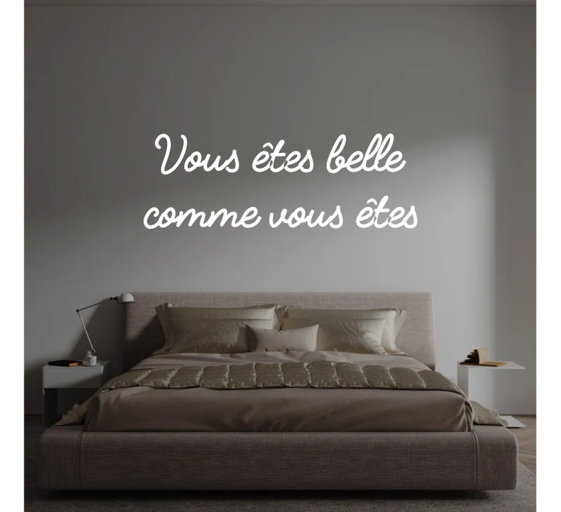Custom text: Vous êtes belle comme vous êtes