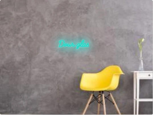 Custom text: Dour glas