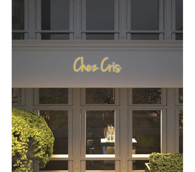 Custom text: Chez Cris