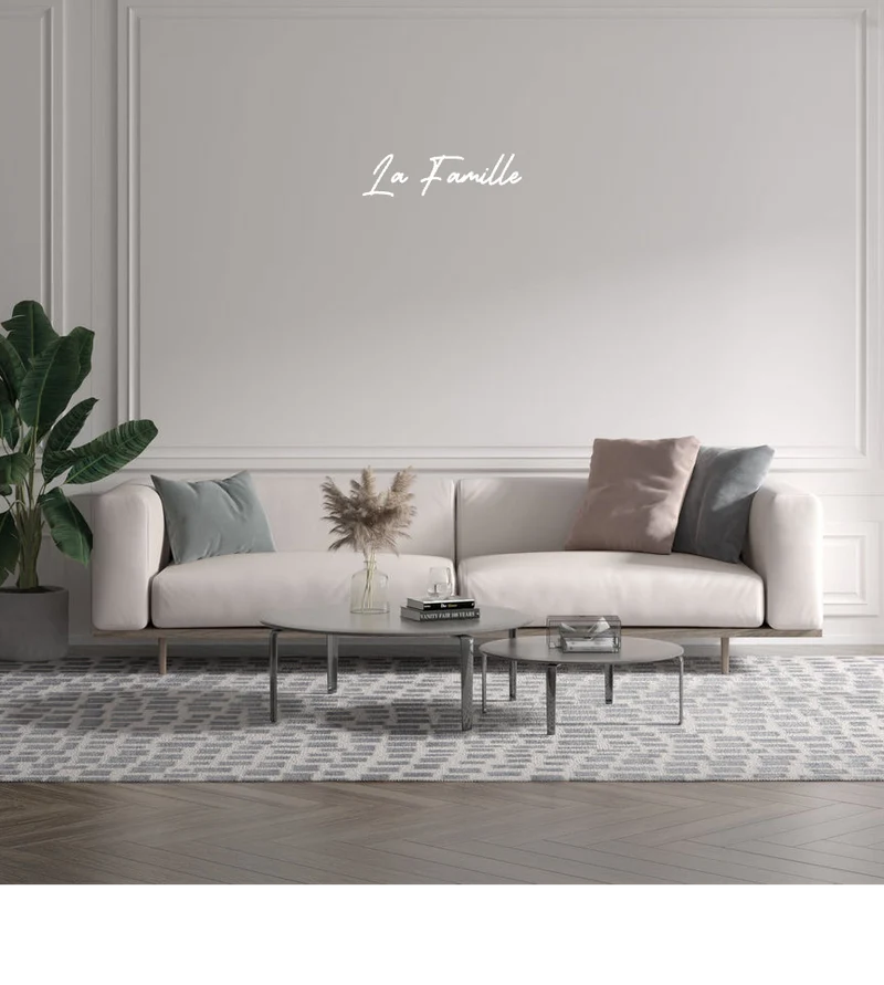 Custom text: La Famille