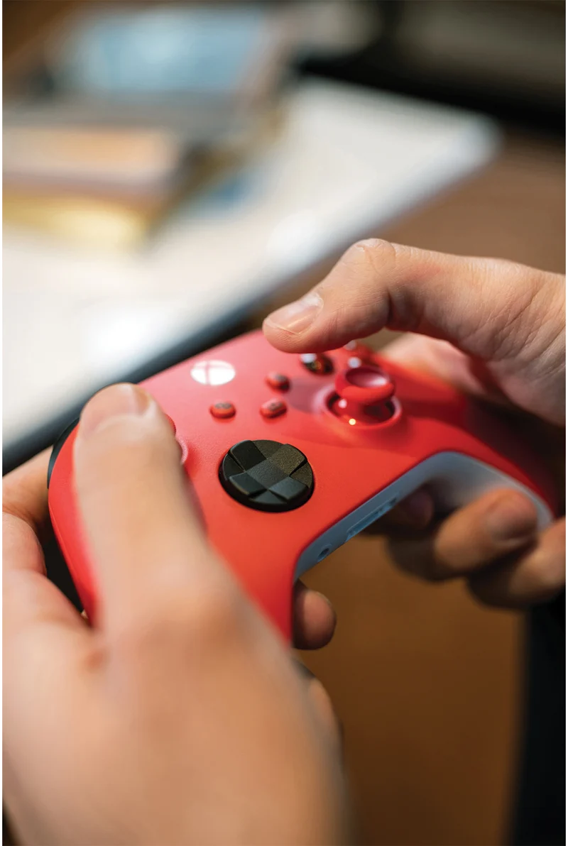 Xbox Wireless Controller (Pulse Red)