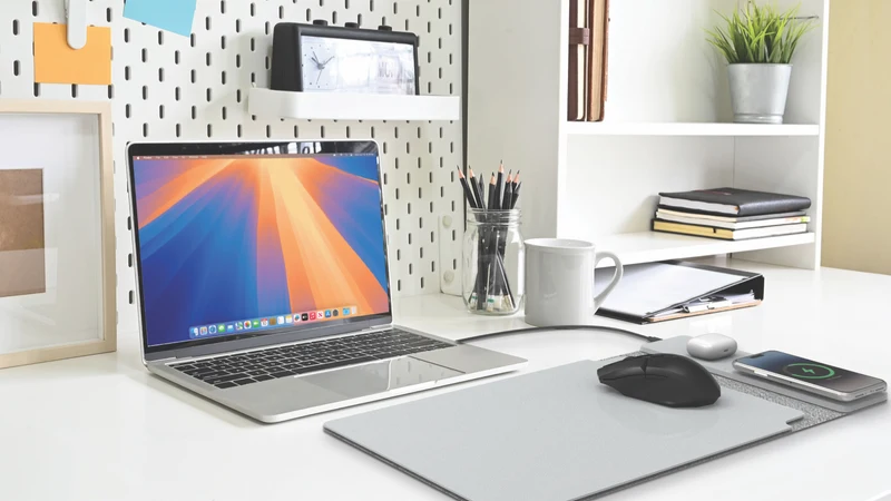 Laser ChargeCore Wireless Charging Laptop Sleeve 16" (Grey)