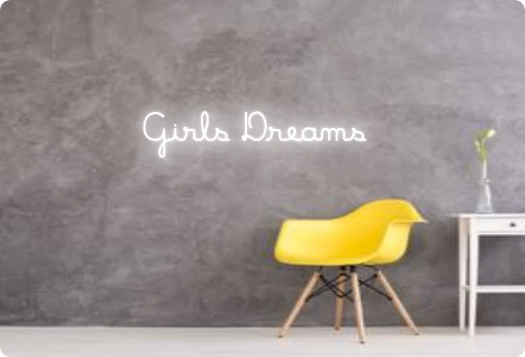 Custom text: Girls Dreams
