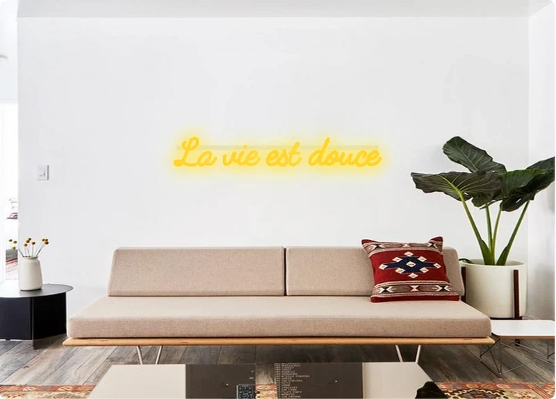 Custom order: La vie est douce