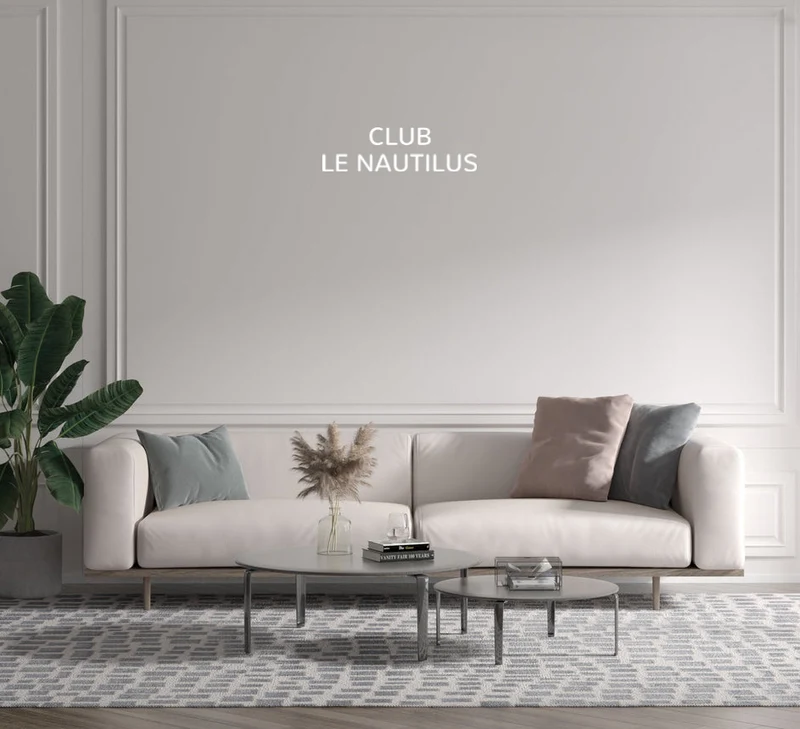 Custom text: CLUB LE NAUTILUS
