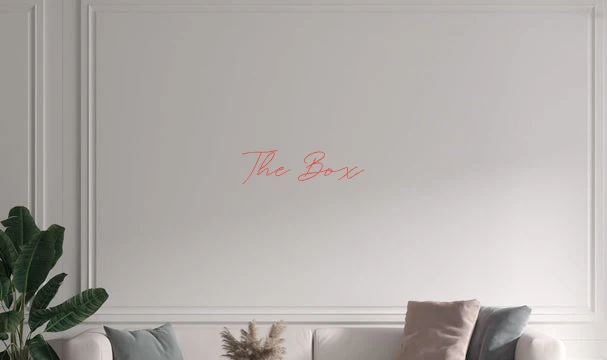 Custom text: The Box