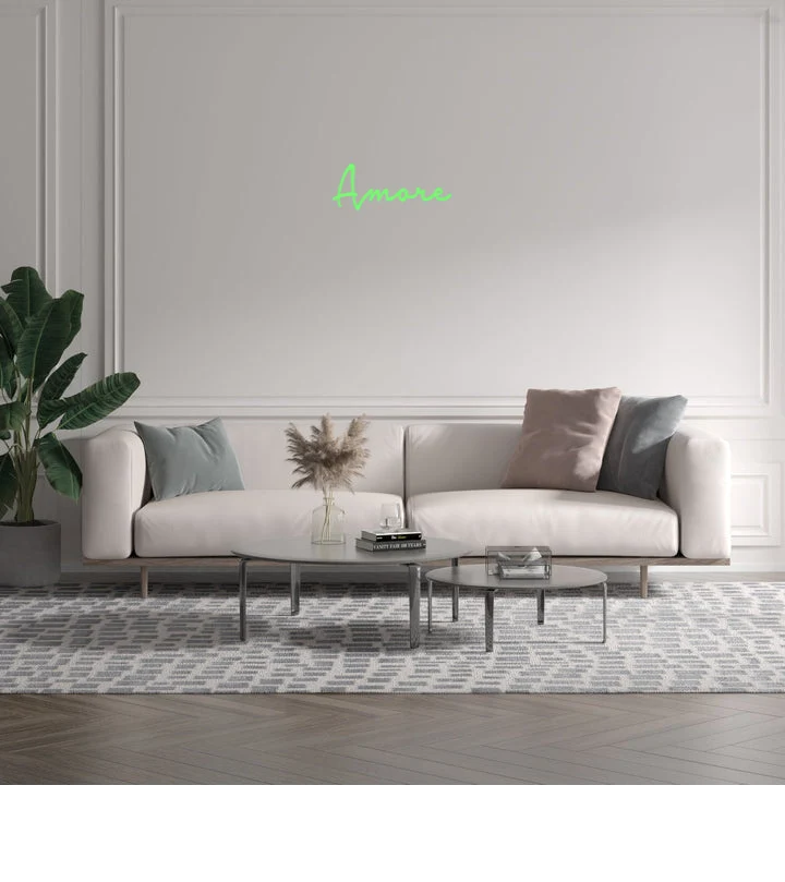 Custom text: Amore