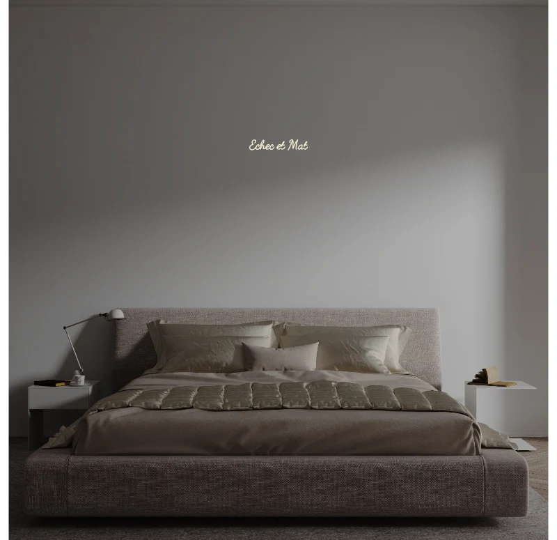 Custom text: Echec et Mat