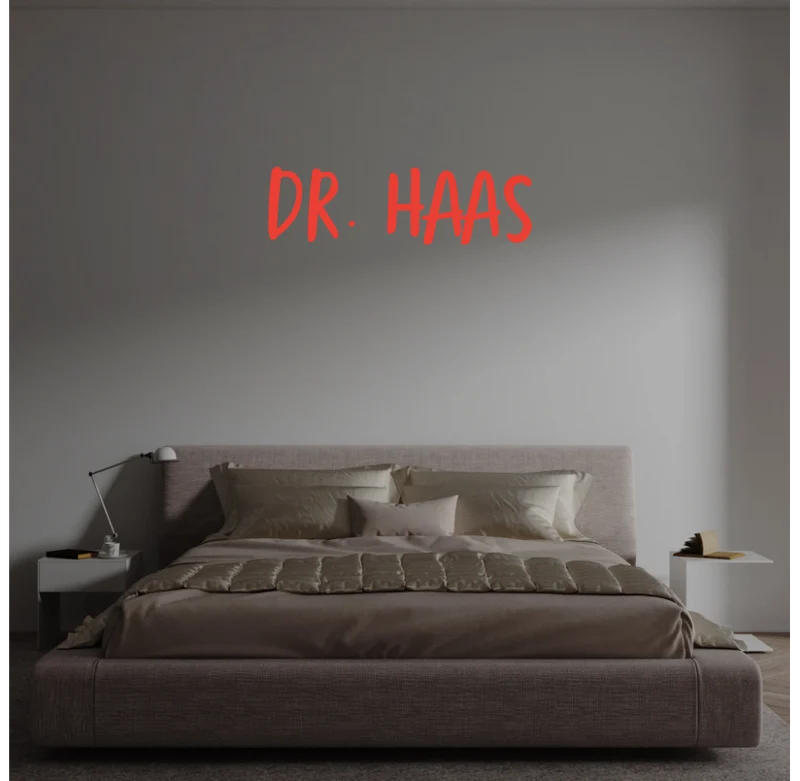 Custom text: DR. HAAS