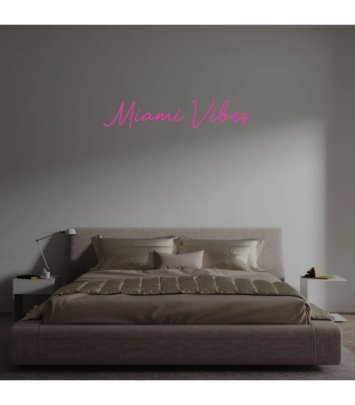 Custom text: Miami Vibes